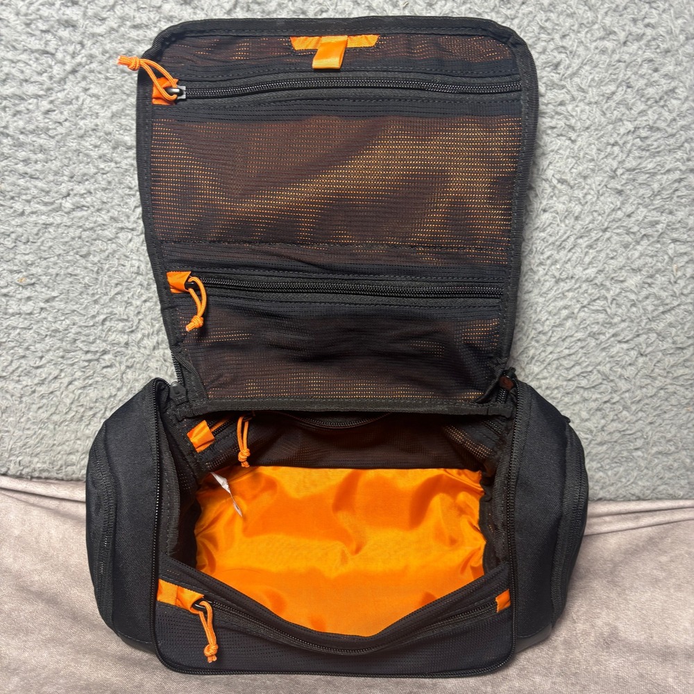 Orvis Black Ballistic Nylon Hanging Toiletry Kit Dopp Bag Orange Interior - Picture 6 of 7